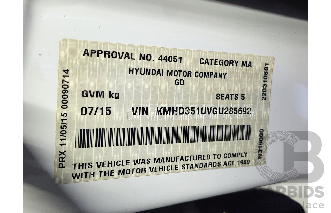 7/2015 Hyundai i30 Premium 1.6 CRDi GD3 SERIES 2 5d Hatchback White 1.6L