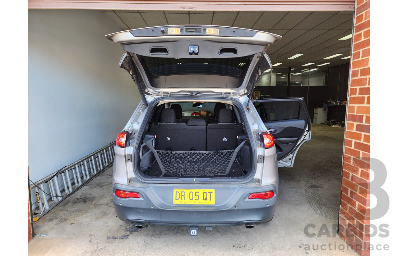 6/2014 Jeep Cherokee Longitude (4x4) KL MY15 4d Wagon Silver 3.2L