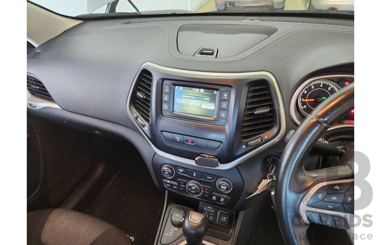 6/2014 Jeep Cherokee Longitude (4x4) KL MY15 4d Wagon Silver 3.2L