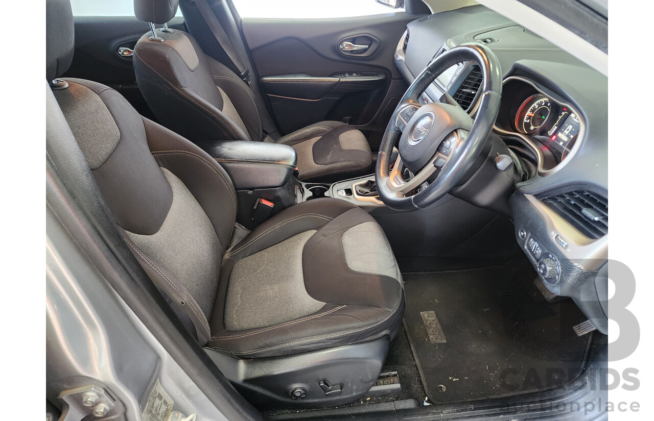 6/2014 Jeep Cherokee Longitude (4x4) KL MY15 4d Wagon Silver 3.2L