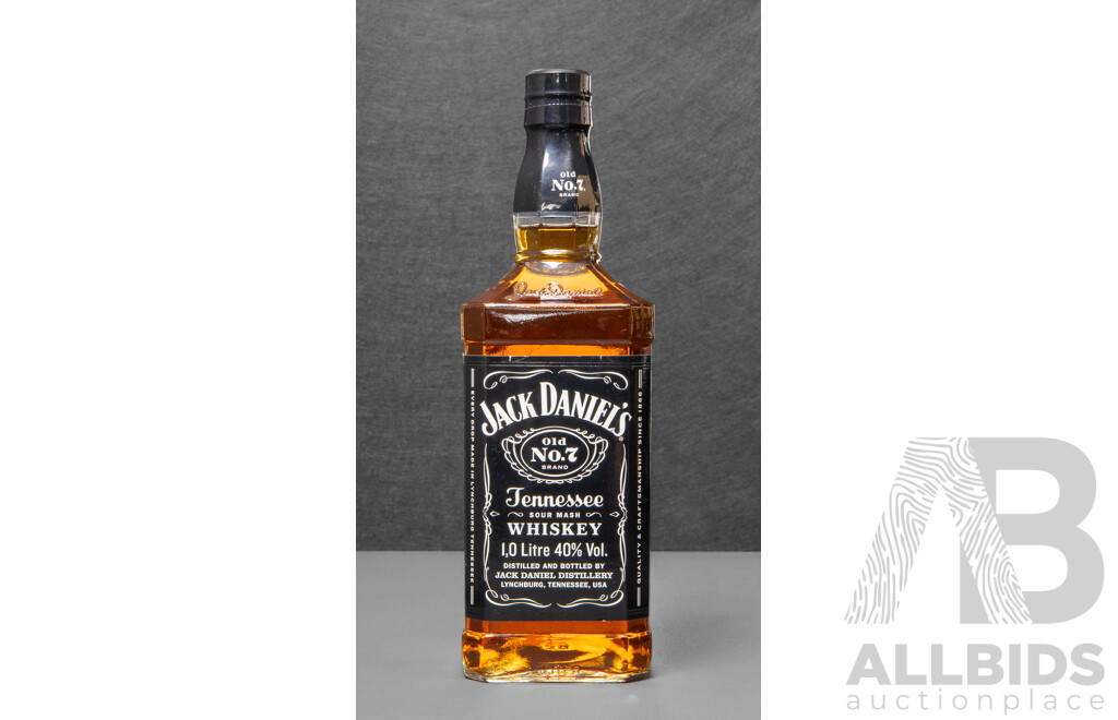 1663438 · Jack Daniels Old No 7 Tennessee Sour Mash Whiskey