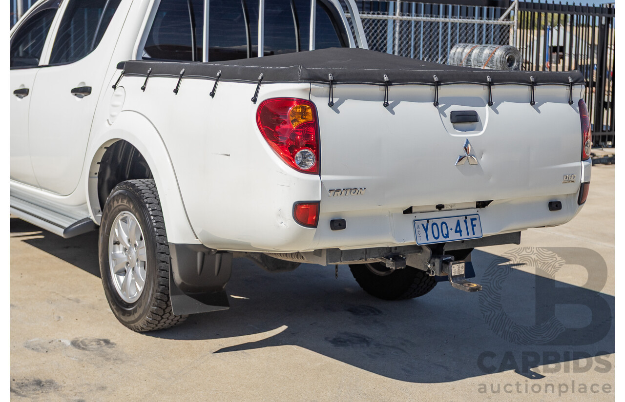 04/2015 Mitsubishi Triton GLX (4x4) MY15 Double Cab Utility White Turbo Diesel 2.5L
