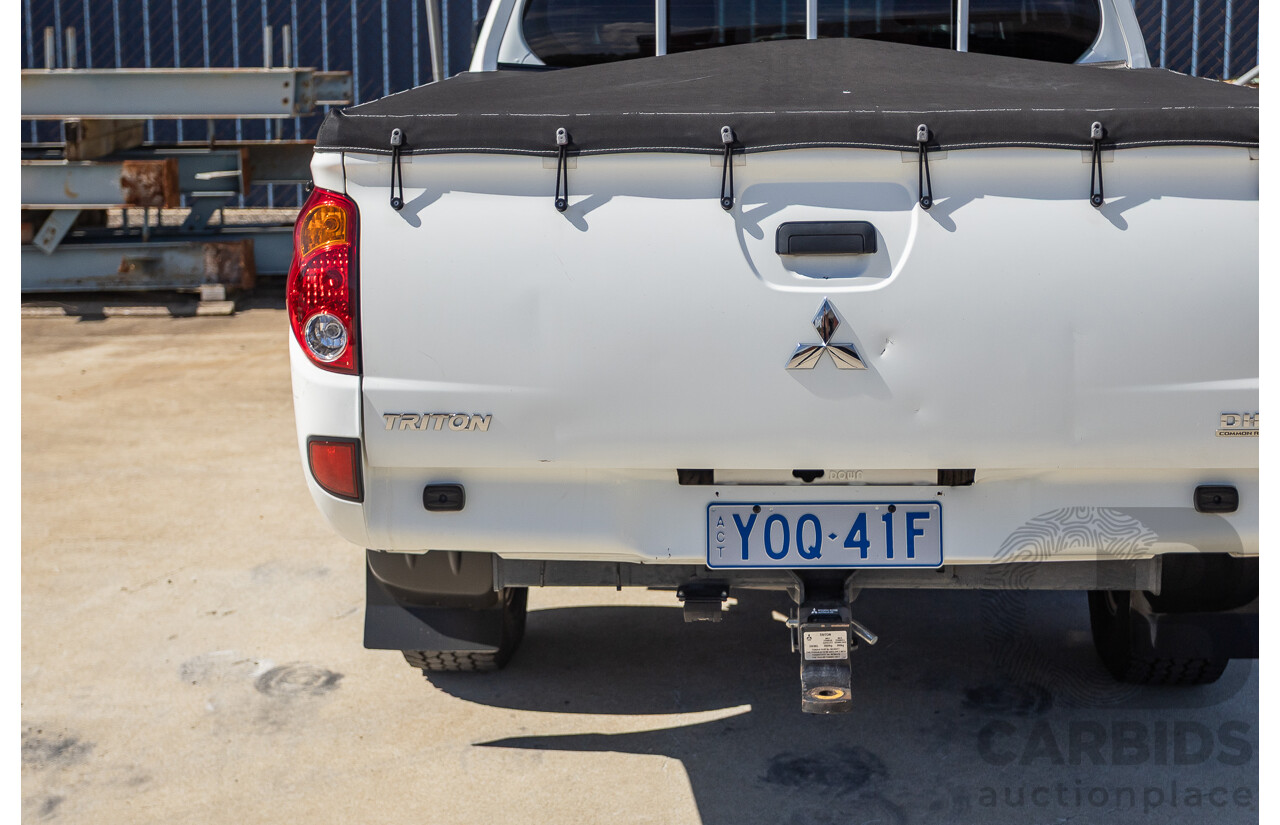 04/2015 Mitsubishi Triton GLX (4x4) MY15 Double Cab Utility White Turbo Diesel 2.5L