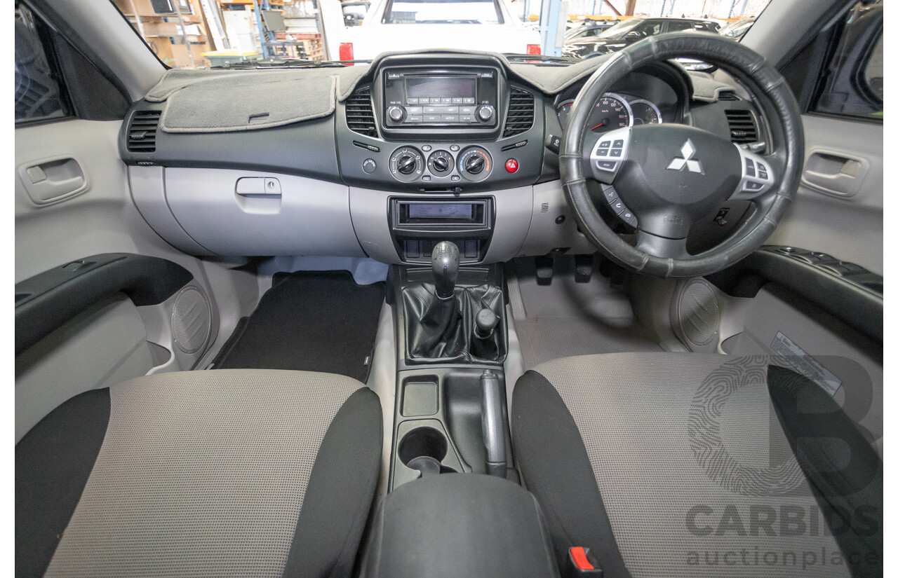 04/2015 Mitsubishi Triton GLX (4x4) MY15 Double Cab Utility White Turbo Diesel 2.5L