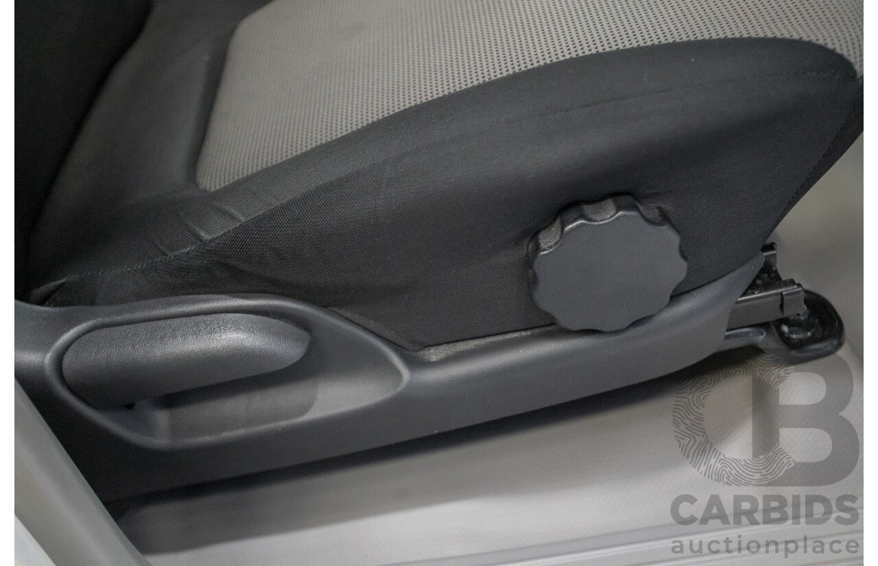 04/2015 Mitsubishi Triton GLX (4x4) MY15 Double Cab Utility White Turbo Diesel 2.5L