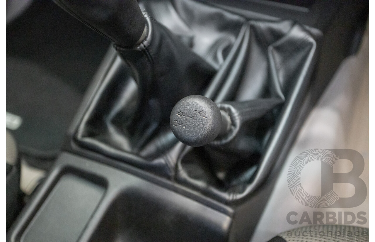 04/2015 Mitsubishi Triton GLX (4x4) MY15 Double Cab Utility White Turbo Diesel 2.5L