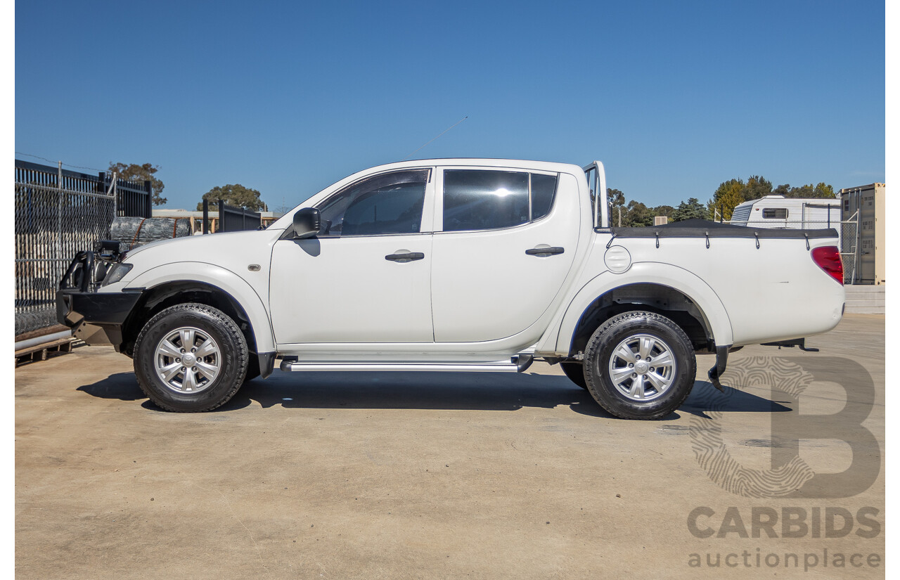 04/2015 Mitsubishi Triton GLX (4x4) MY15 Double Cab Utility White Turbo Diesel 2.5L