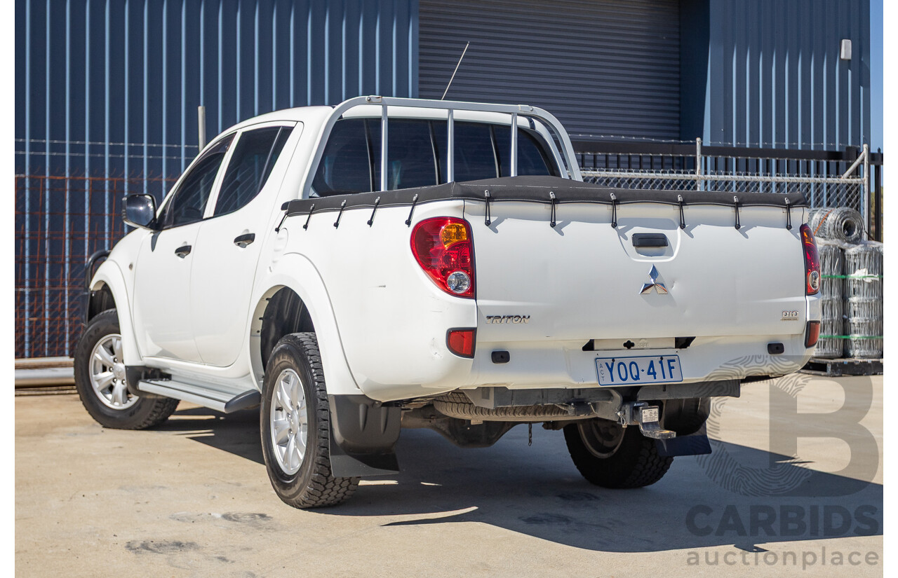 04/2015 Mitsubishi Triton GLX (4x4) MY15 Double Cab Utility White Turbo Diesel 2.5L