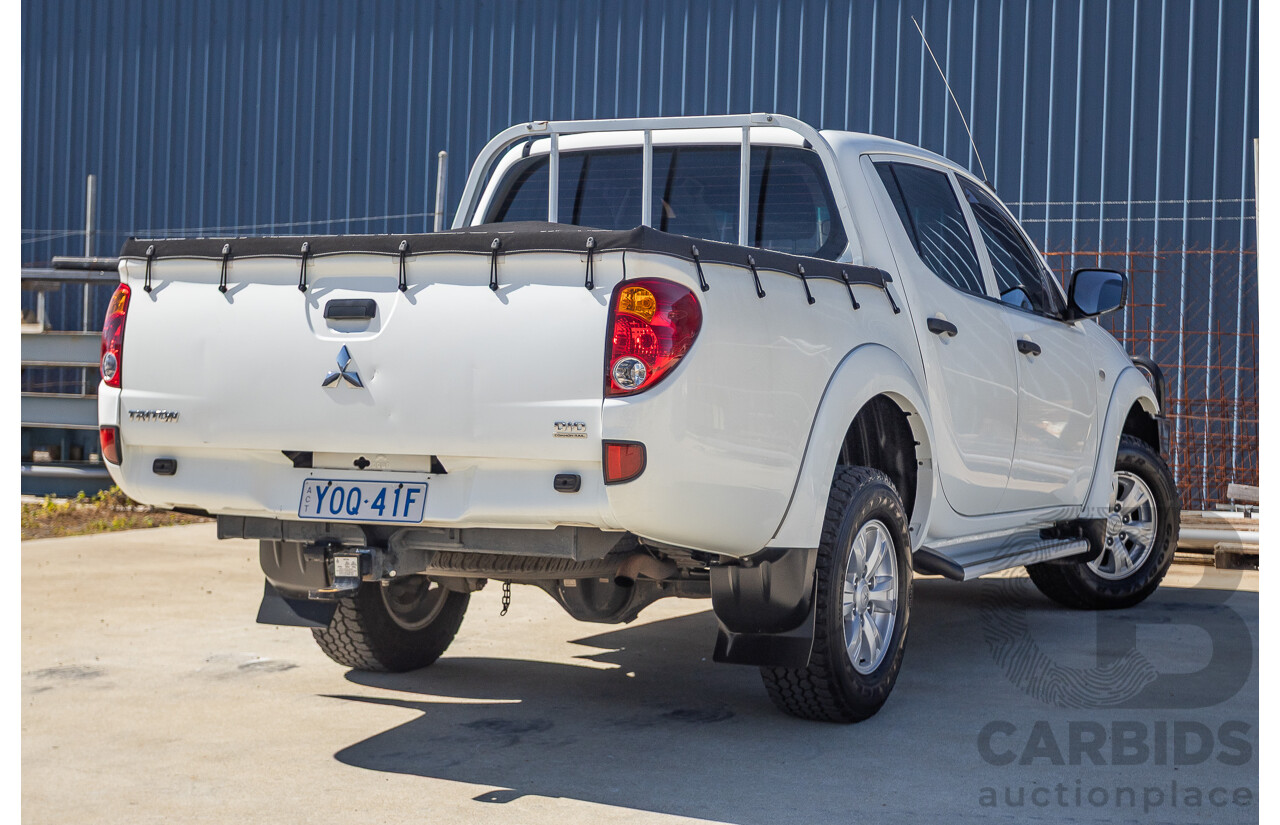 04/2015 Mitsubishi Triton GLX (4x4) MY15 Double Cab Utility White Turbo Diesel 2.5L