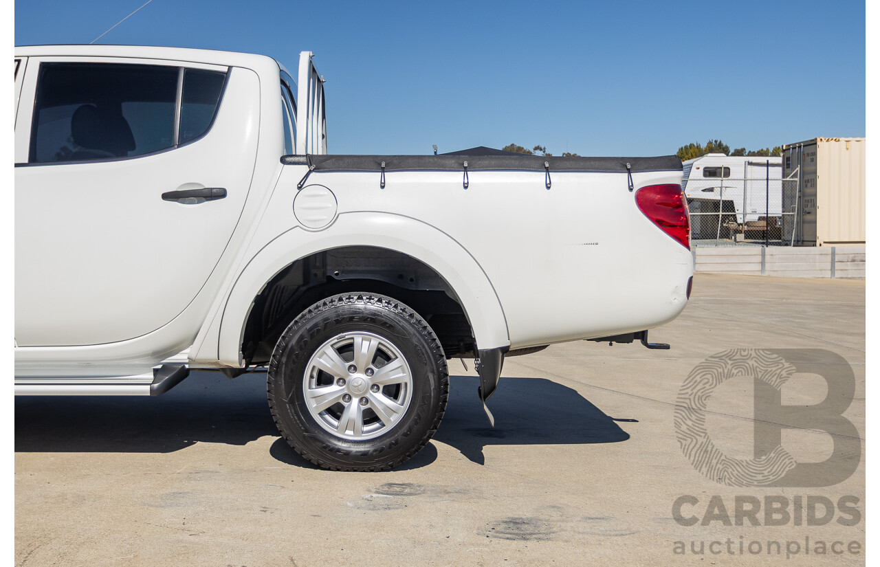 04/2015 Mitsubishi Triton GLX (4x4) MY15 Double Cab Utility White Turbo Diesel 2.5L