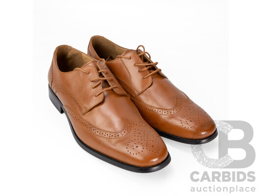 Pair of La Milano Men's Oxford Style Light Brown Leather Dress Shoes, Size 12