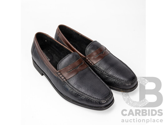 Pair of Florsheim Comfortech Men's Black Pebbled Leather Loafers, Size 11.5