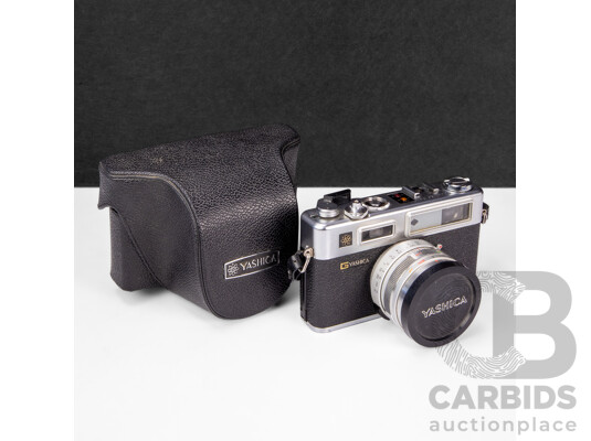 Yashica Electro 35 35mm Rangefinder Camera with Original Yashica Case