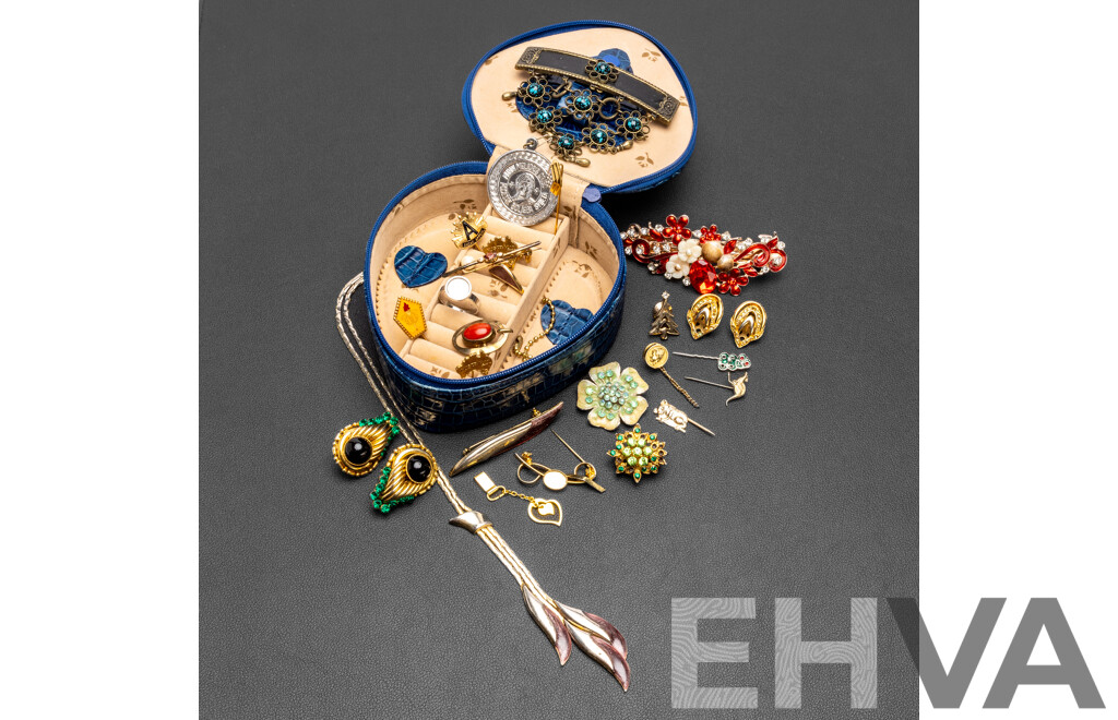 Collection of Costume Jewellery in Case