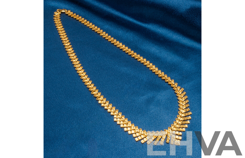 22ct Yellow Gold Chevron Fringe Necklace, Mustafa’s, Singapore (48.83g)
