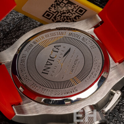 Men's Specialty Collection of Invicta Watches in Designated Hard Case - Lot of 8