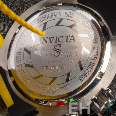 Men's Specialty Collection of Invicta Watches in Designated Hard Case - Lot of 8