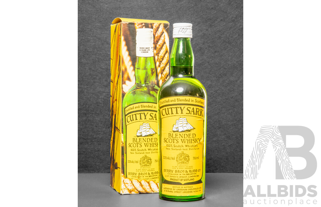 Early Bottling of Cutty Sark Blended Scotch Whisky in Presentation Box