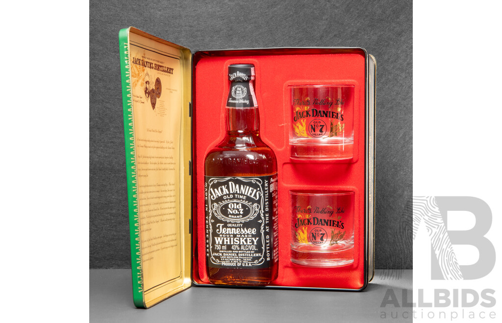 Jack Daniel's Old No.7 Brand Old Time Tennessee Whiskey with Two Tumblers in Presentation Box