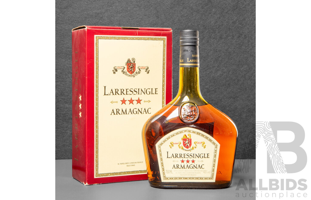 Larressingle Armagnac V.S.O.P Cognac in Presentation Box