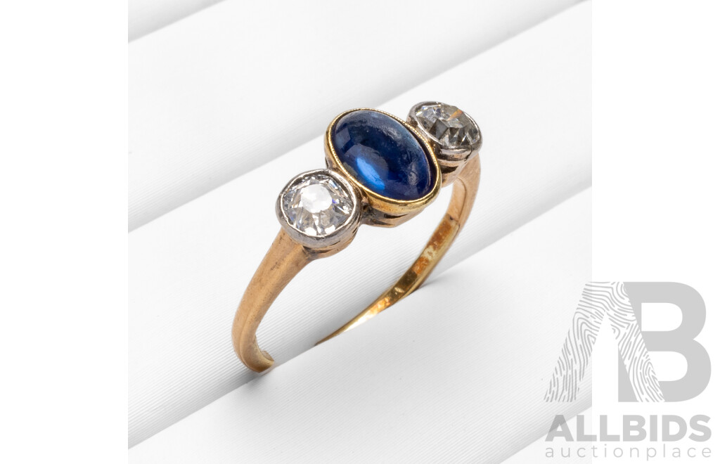 Vintage 14ct Yellow Gold Ring with Sapphire and Diamonds - 2.52gms