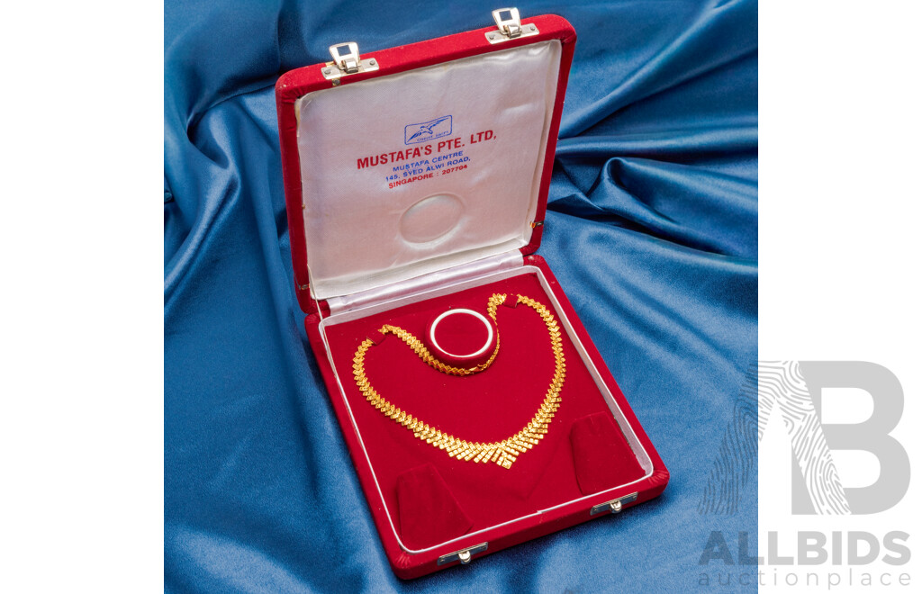 22ct Yellow Gold Chevron Fringe Necklace, Mustafa’s, Singapore (48.83g)