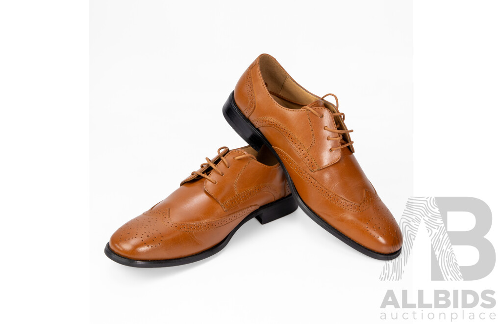 Pair of La Milano Men's Oxford Style Light Brown Leather Dress Shoes, Size 12