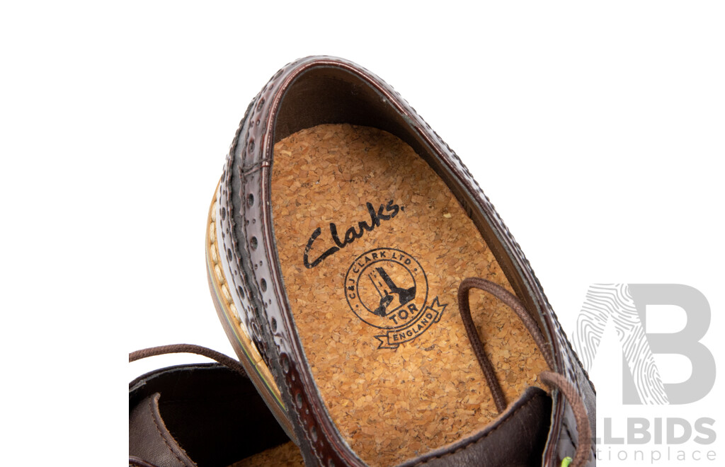 Pair of Clarks Men's Brown Leather Oxford Dress Shoes, Size 11.5