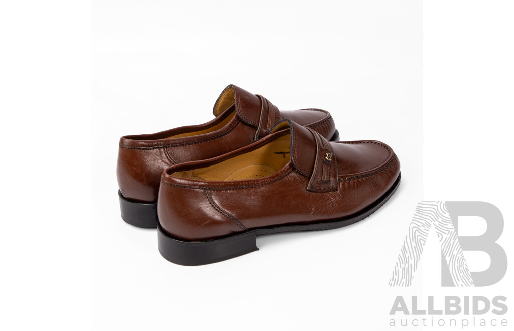 Pair of Giorgio Ricci Men's Brown Leather Loafers, Size 11