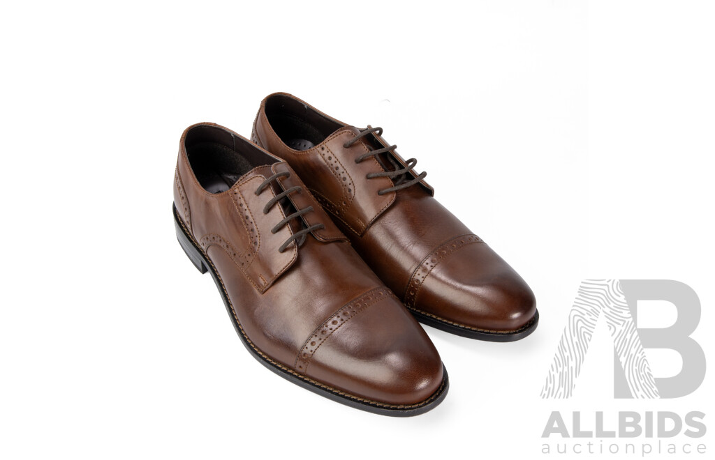 Pair of Stacy Adams Men's Brown Leather Dress Shoes, Size 12