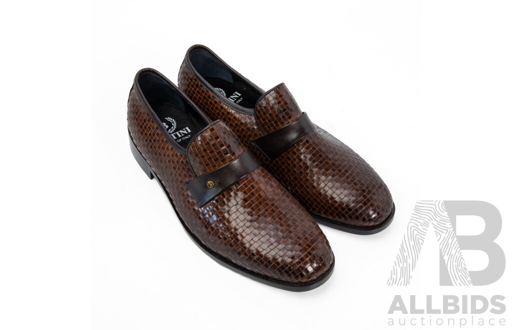 Pair of Bettini Men's Brown Leather Checker Loafers, Size 10.5