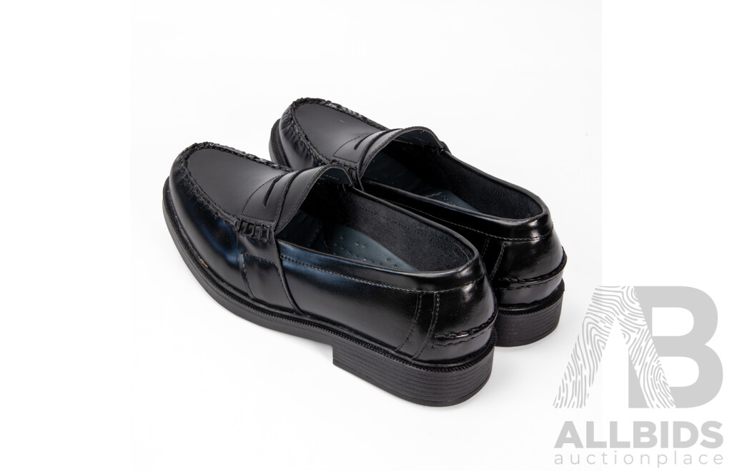 Pair of Nunn Bush Men's Black Leather Loafers, Size 12