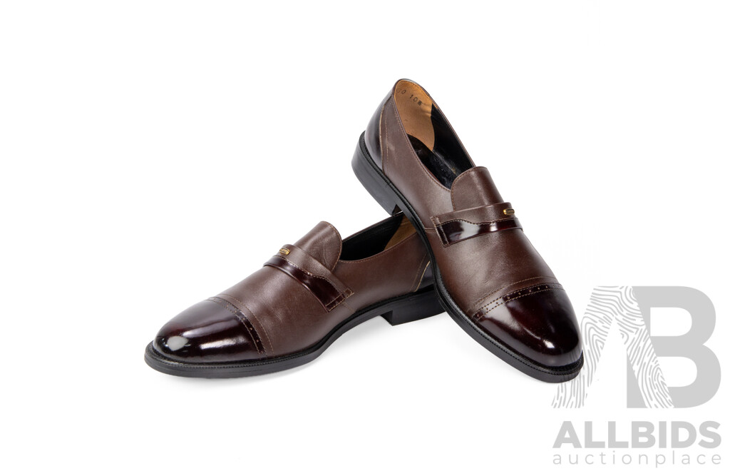 Pair of Cartino Men's Loafers Brown, Size 10.5
