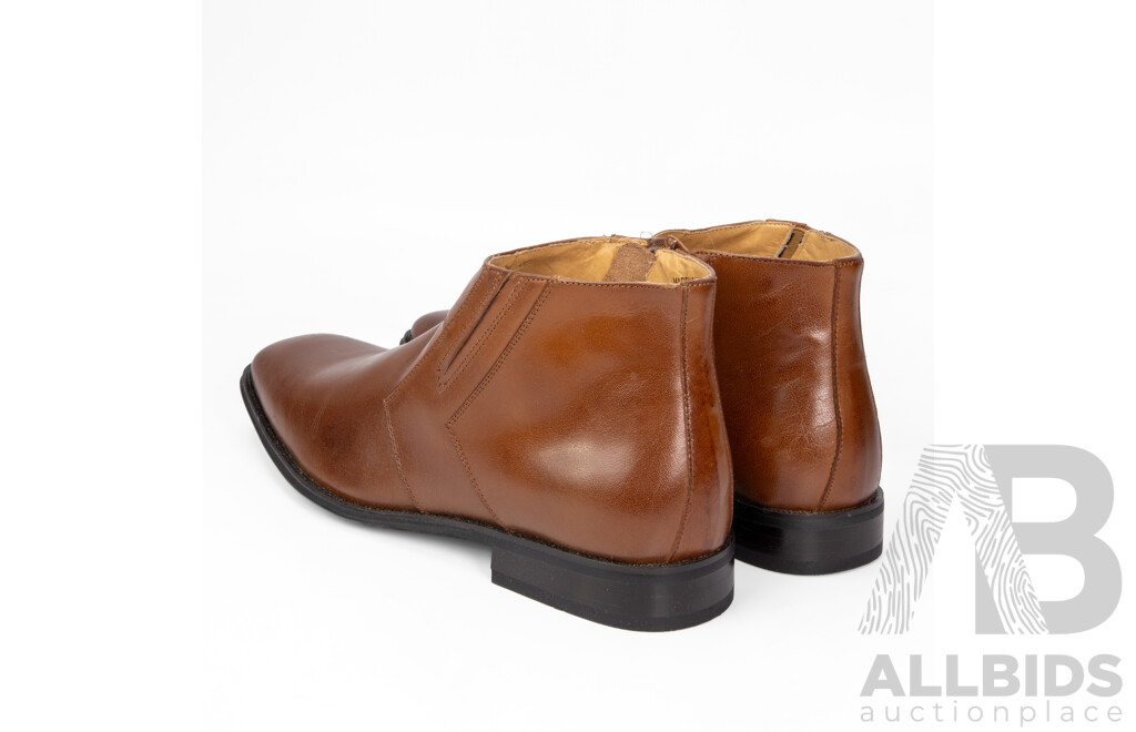 Pair of La Milano Men's Zipper Brown Leather Hi Top Dress Shoes, Size 12