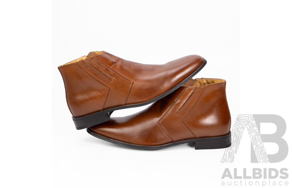Pair of La Milano Men's Zipper Brown Leather Hi Top Dress Shoes, Size 12