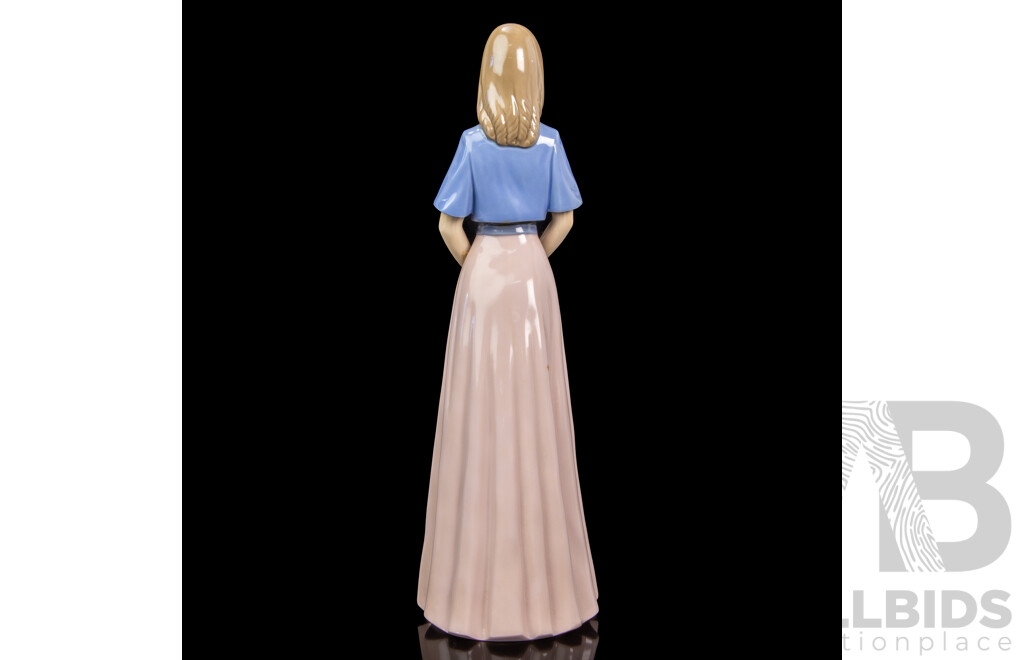 Porcelain Woman with Handkerchief Figure, Nao by Lladro