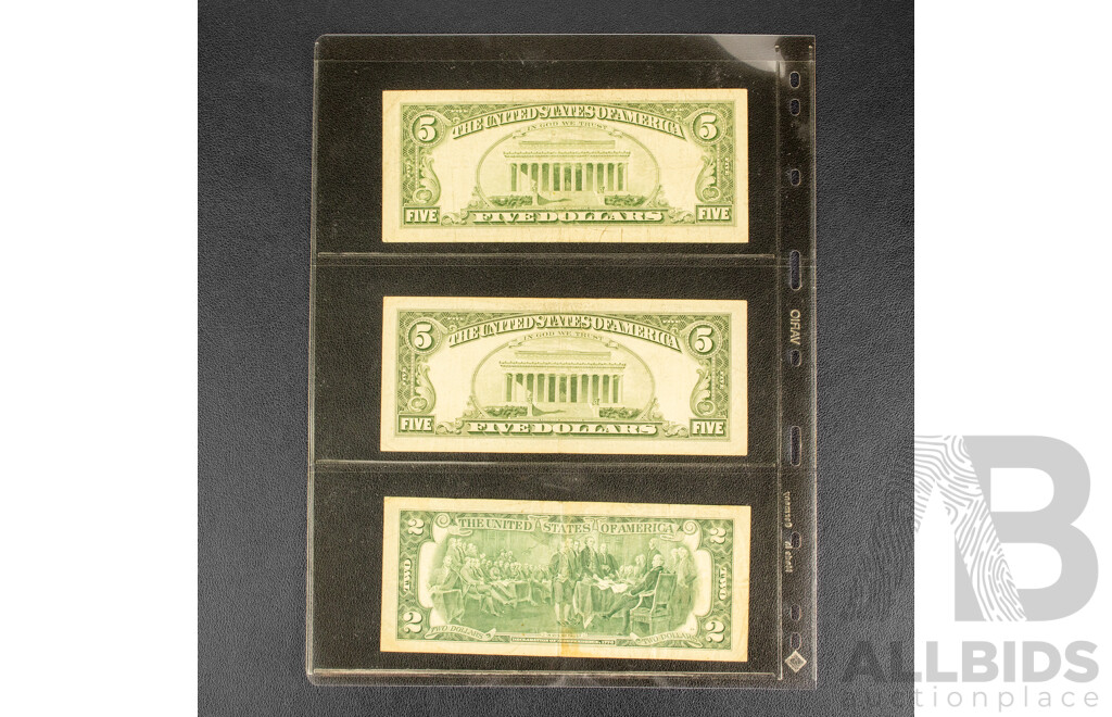 USA and Mexico Banknotes Including Five, Two and One Dollars, Fifty, Ten and One Pesos