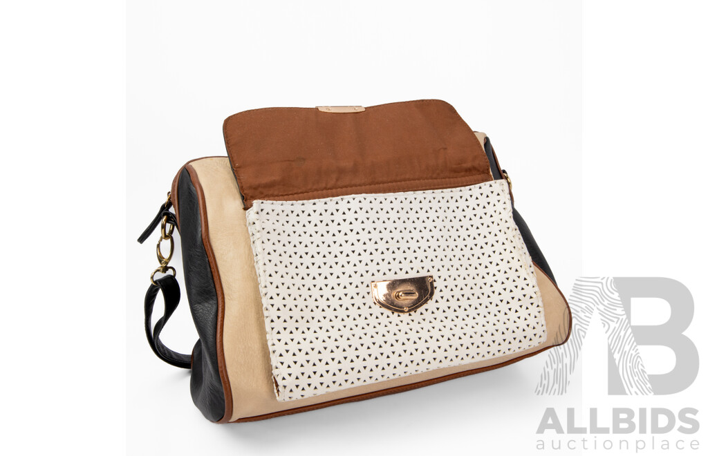Marikai Synthetic Faux Leather Multi Colour Crossbody Bag