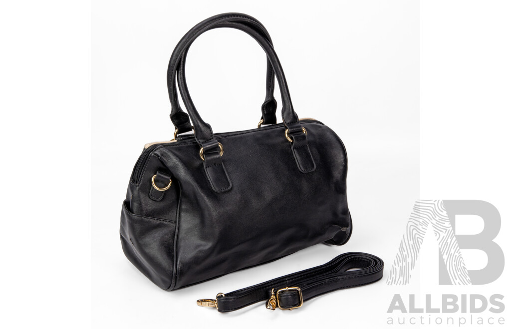 Kardashian Kollection Polyurethane Black & Light Tan Textured Crossbody/Handbag