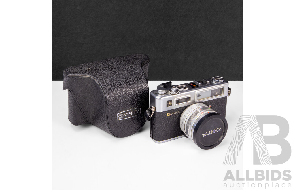 Yashica Electro 35 35mm Rangefinder Camera with Original Yashica Case