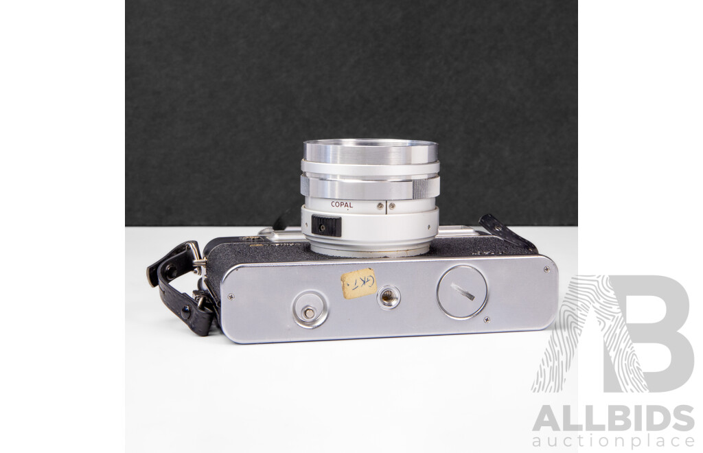 Yashica Electro 35 35mm Rangefinder Camera with Original Yashica Case