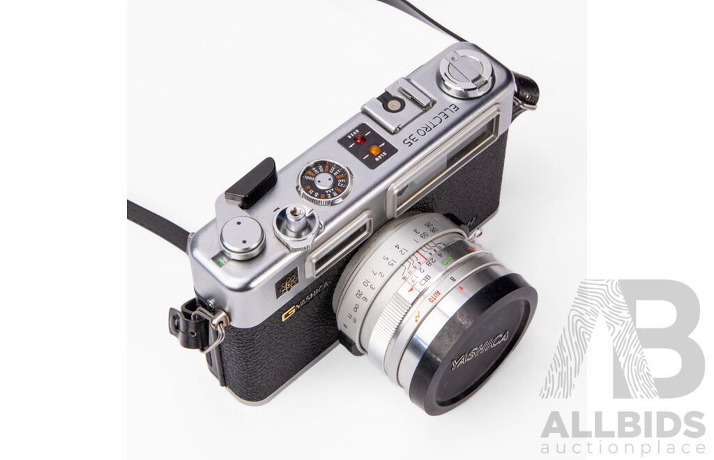 Yashica Electro 35 35mm Rangefinder Camera with Original Yashica Case