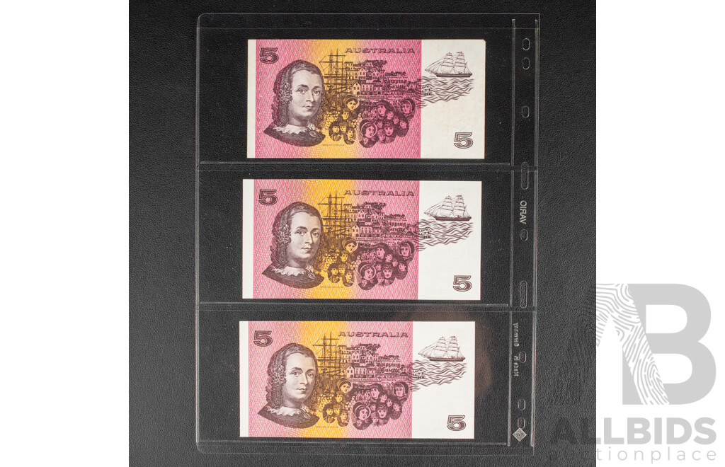 Nine Australian 1985 Five Dollar Notes, Johnston/Fraser