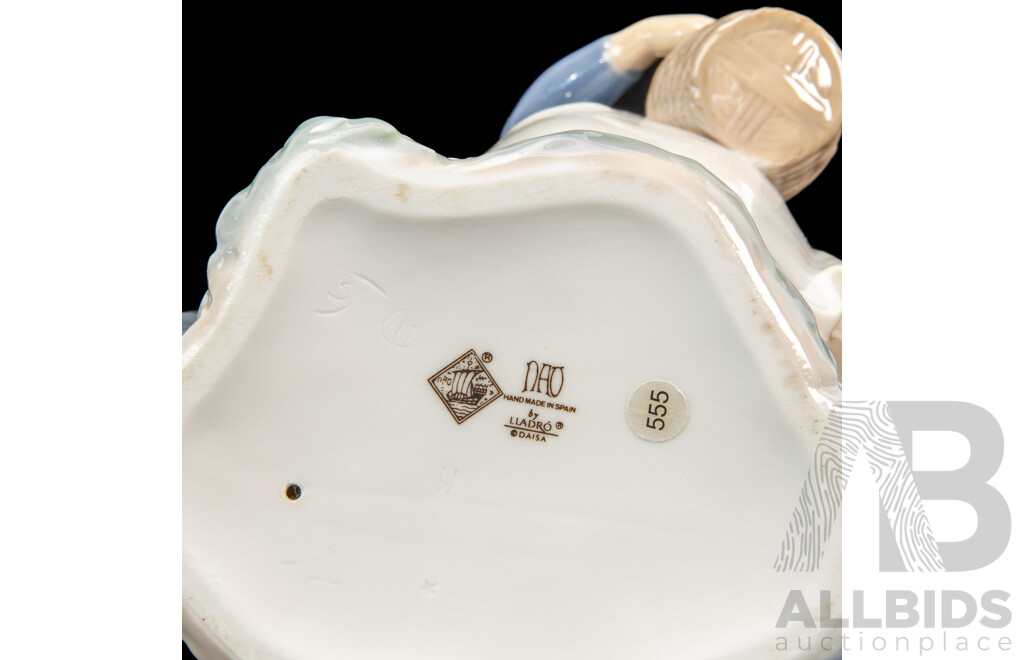 Large Porcelain ‘Goody Basket’ Figures of a Young Couple by Nao for Lladró