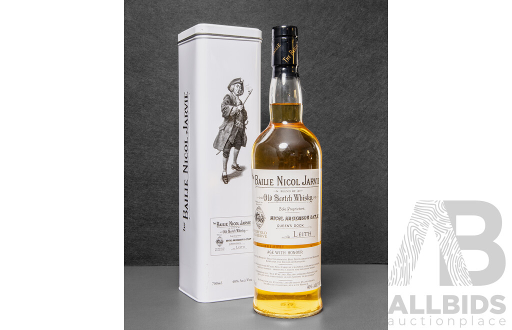 The Bailie Nicol Jarvie Very Old Reserve Scotch Whisky in Presentation Tin