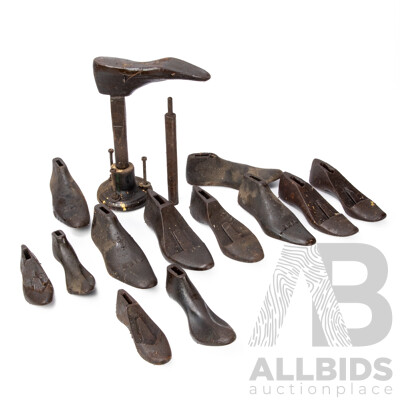 Good Collection of Vintage Cobblers Cast Iron Shoe Lasts and Stand