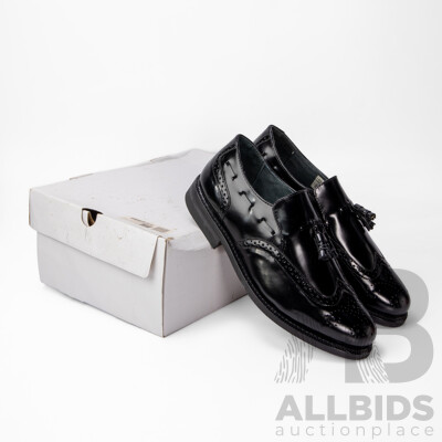 Pair of Leather Executive Imperials 370 Men's Dress Shoes Black , Size 11.5