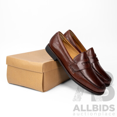 Pair of Johnston & Murphy Men's Loafers Brown, Size 12