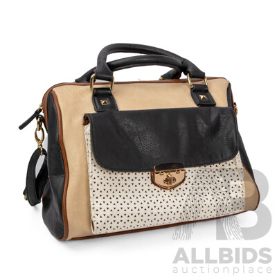 Marikai Synthetic Faux Leather Multi Colour Crossbody Bag