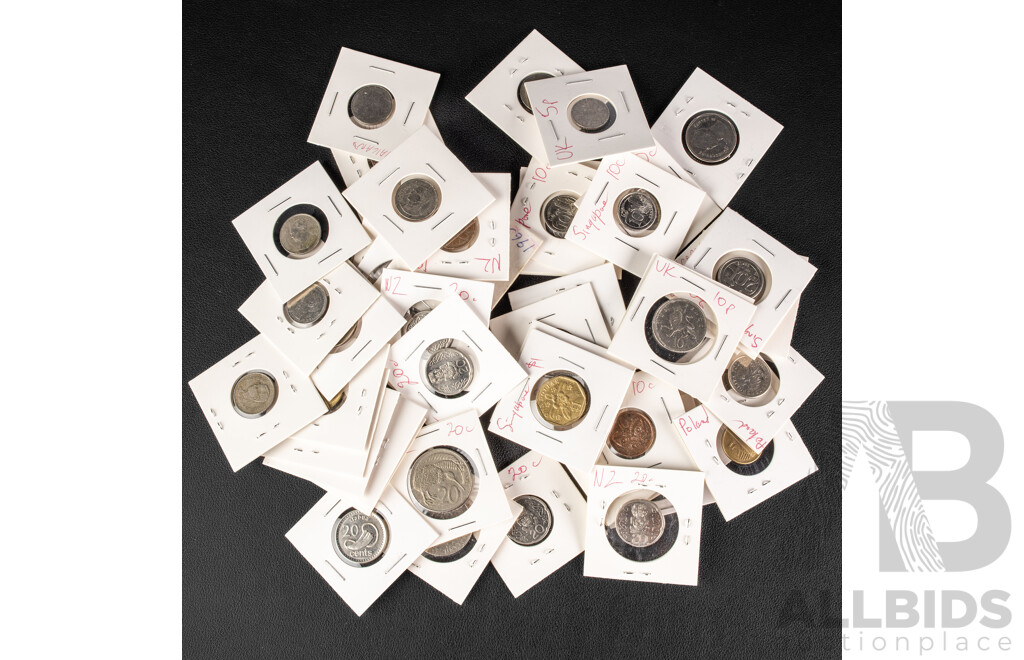 Collection of International Coins Including Hungary, Ireland, Italy, Japan, Fiji, Hong Kong, Euro, Canada, Malaysia, New Zealand, Sri Lanka, Thailand,,United Kingdom, USA, UAE and More